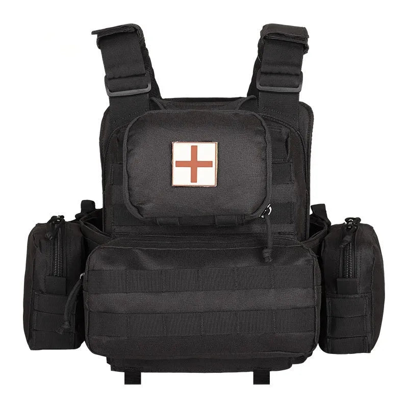 Men's polyester tactical vest in camouflage pattern for outdoor training and shooting sports