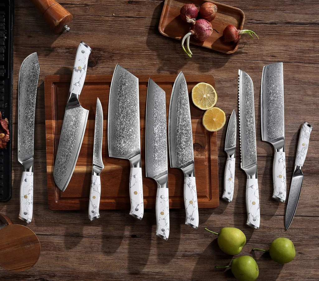 Damascus VG10 steel chef's knife with 21cm blade combining eight cutting functions