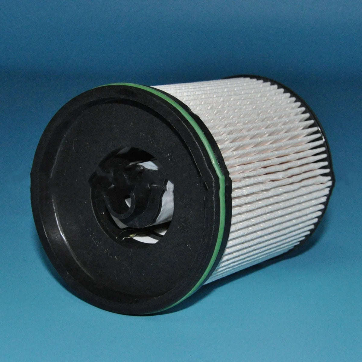 Diesel fuel filter and gasket kit for Vauxhall and Opel Astra models, 106mm tall.