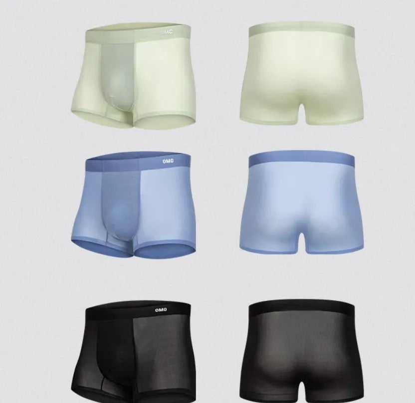 Men's seamless antibacterial fitness shorts in four colour options with stretch fabric
