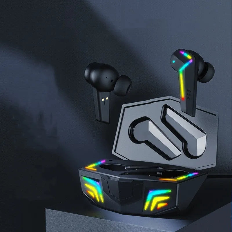 Black TWS Bluetooth earbuds with Jerry chipset for low latency gaming and 15m wireless range