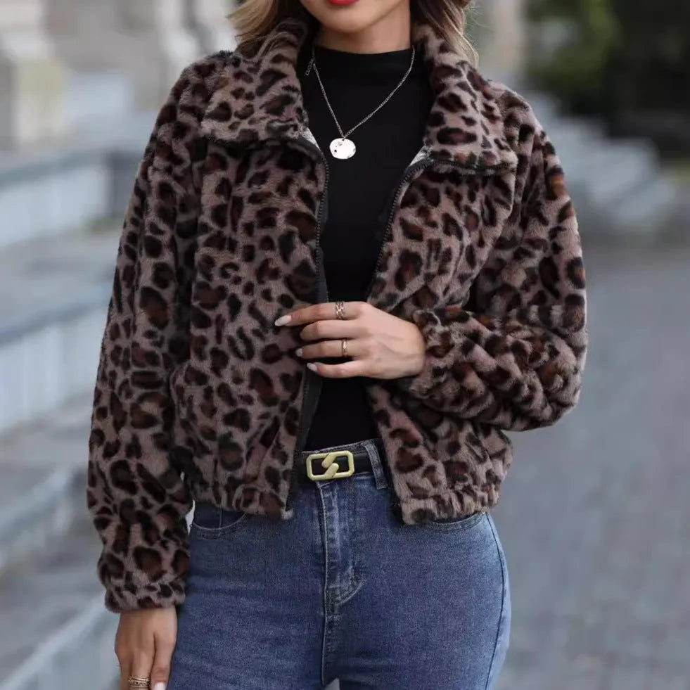Women's loose leopard print plush coat with zipper front and raglan sleeves for autumn winter wear