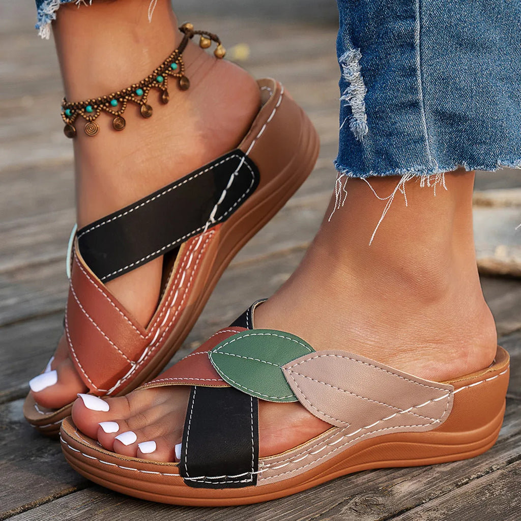 Women's black cross-strap thick-soled slippers with peep-toe fish mouth shape