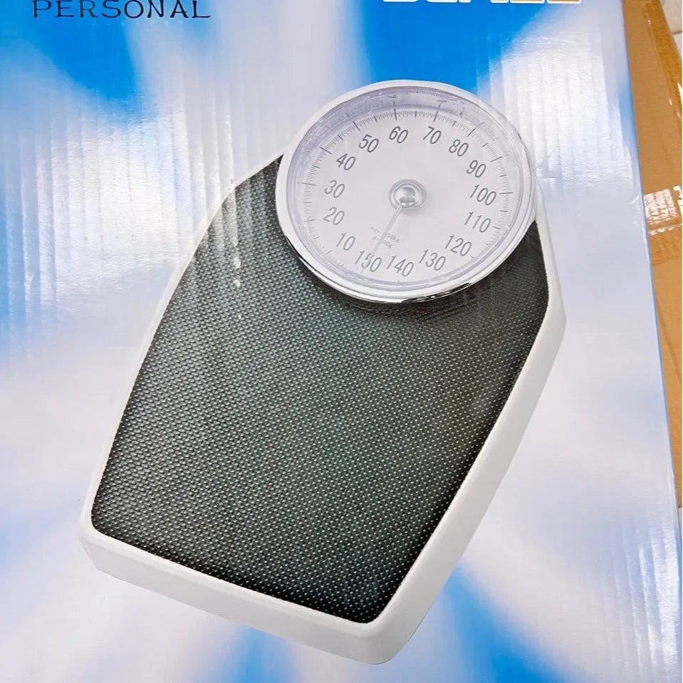 Black mechanical body weight scale with large dial pointer, dimensions 47x35x11cm