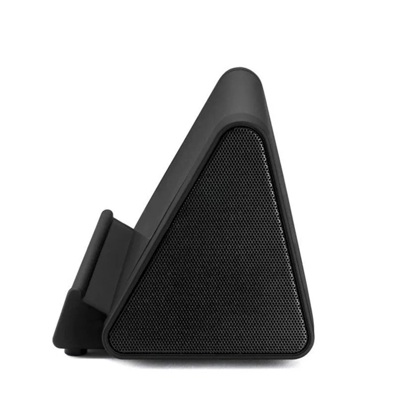Wireless mini Bluetooth speakers in black or white with rechargeable battery