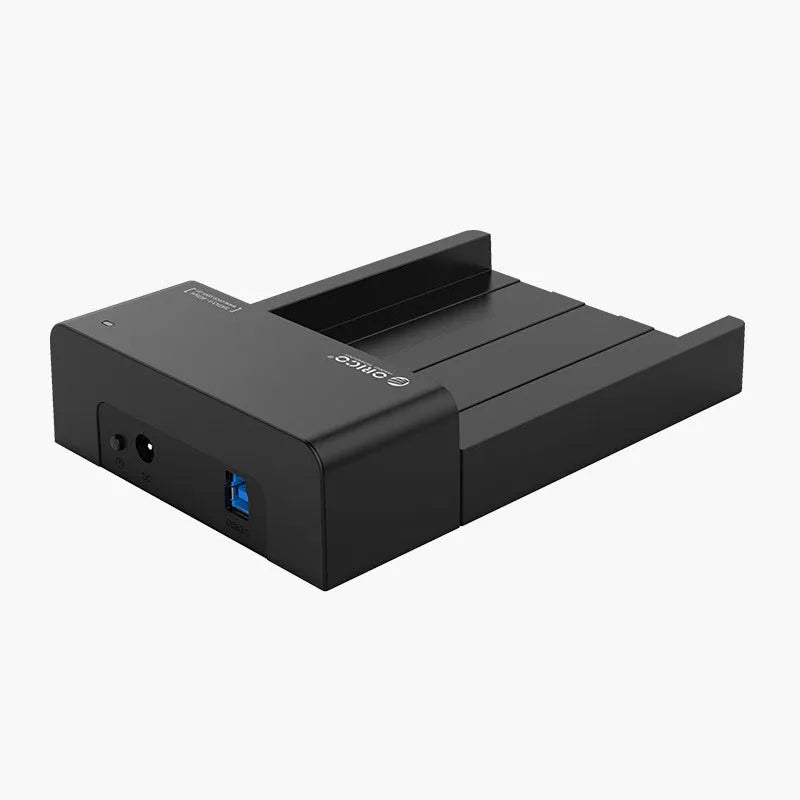 Black universal hard disk enclosure for 2.5-inch and 3.5-inch SATA drives with data cable