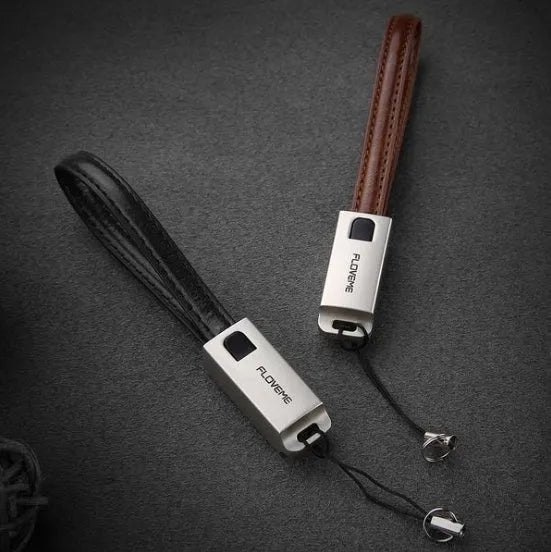 20cm iPhone charging cable with leather wrapping and zinc alloy connector in black, brown or red