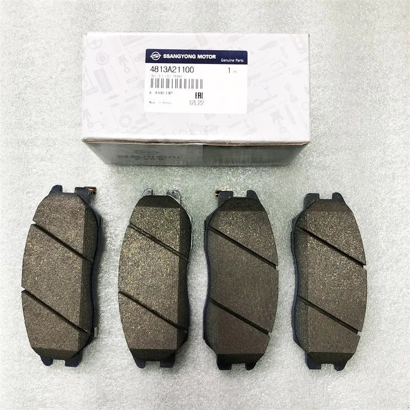 Brake pad set for Aiteng Kyron Rester with part numbers 4813009A10 and 4813008BA0 including metal accessories