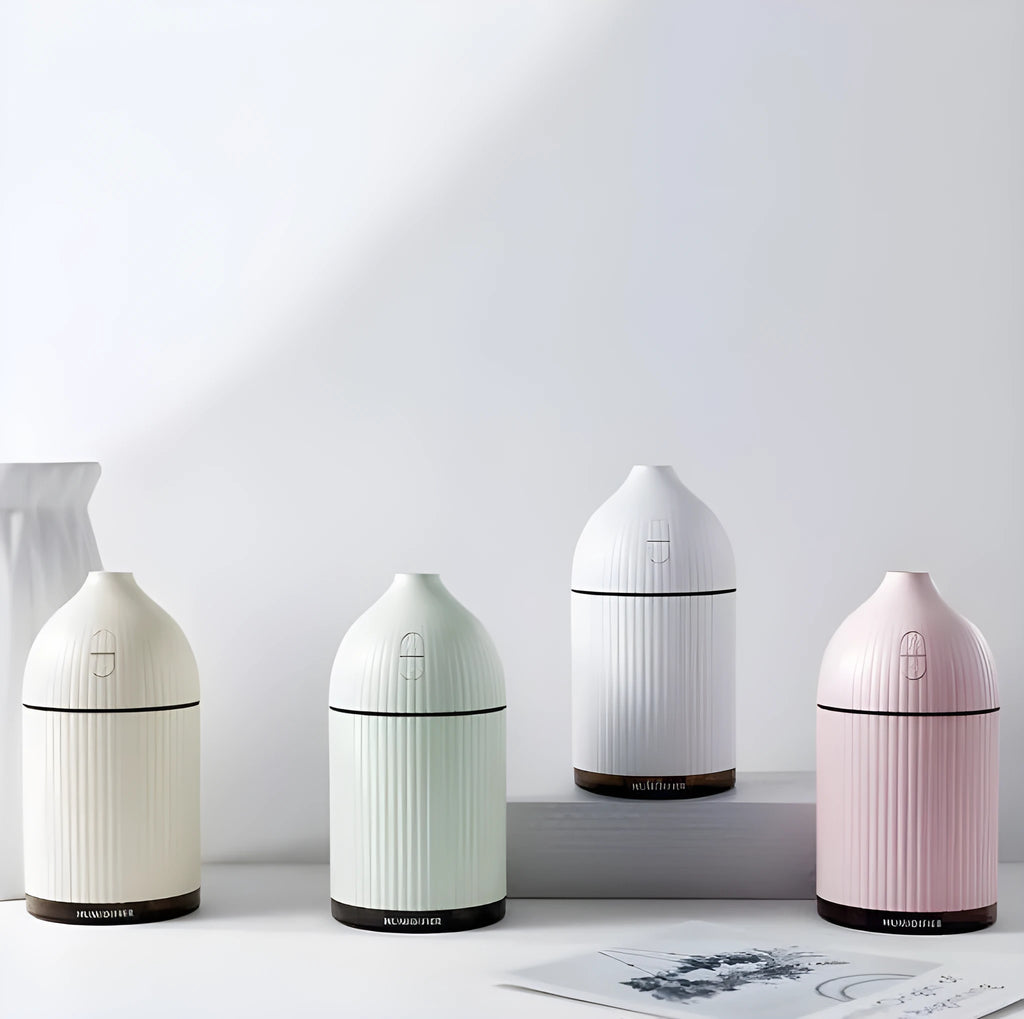 White ultrasonic aromatherapy diffuser humidifier with 300ml capacity and USB connection