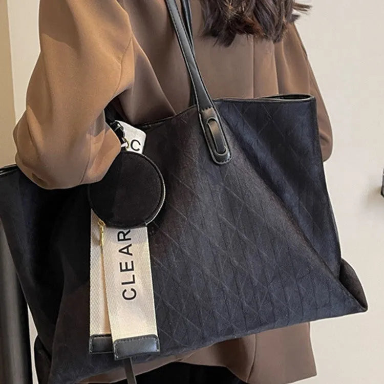 Large square shoulder tote bag in polyester with zipper compartment and sandwich pockets
