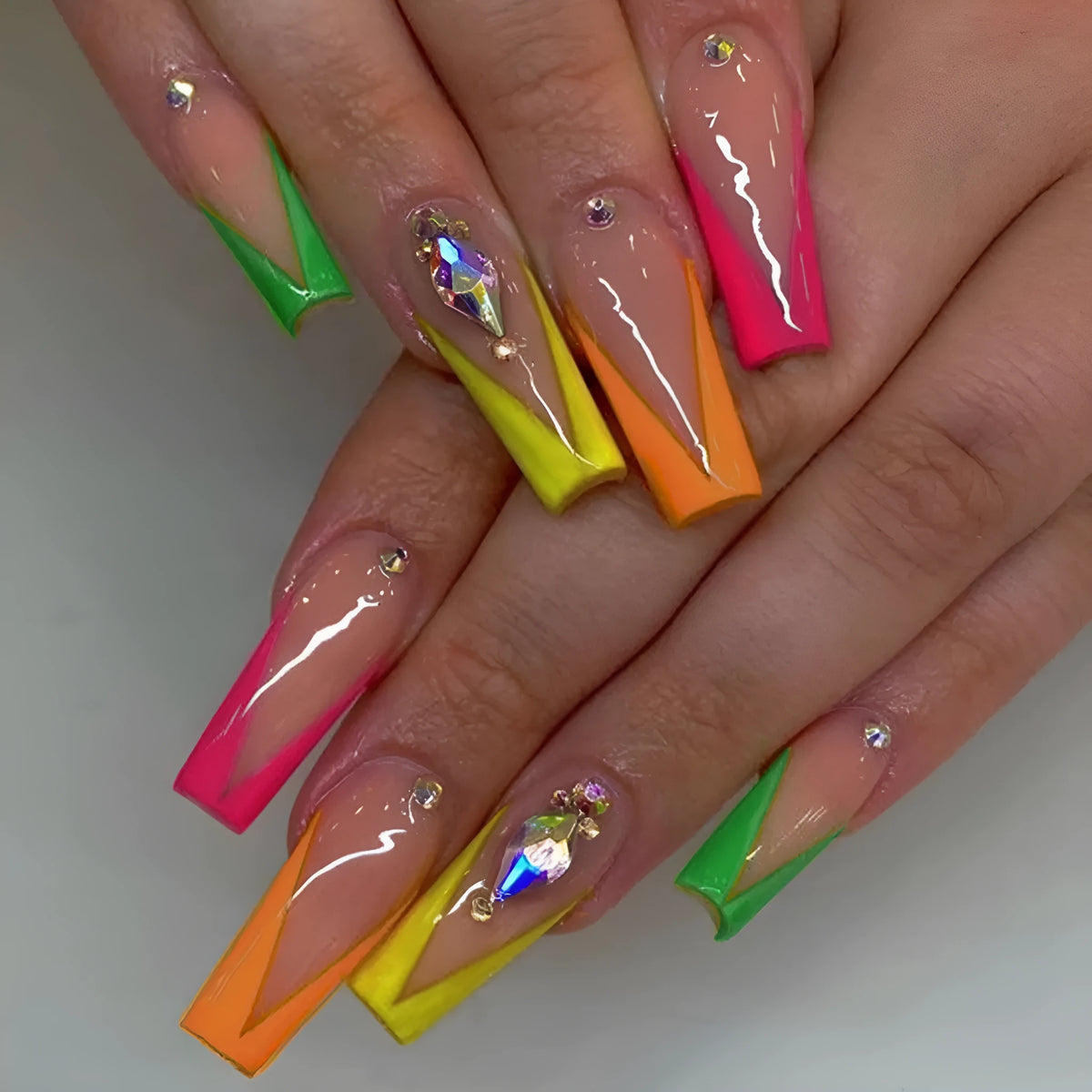 Diamond colour French nail tips BKS3037 with detachable design, jelly glue, and filing strip.
