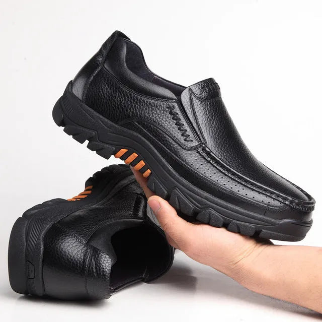 Cowhide leather business casual slip-on shoes in black and brown with rubber soles