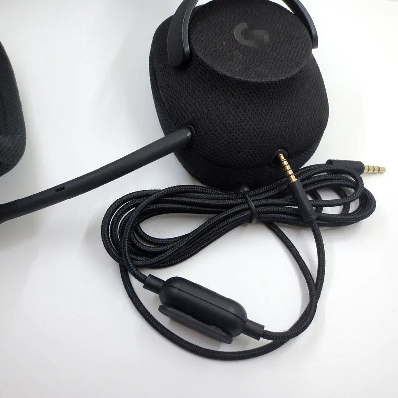 Black universal game headset audio cable with oxygen-free copper wiring