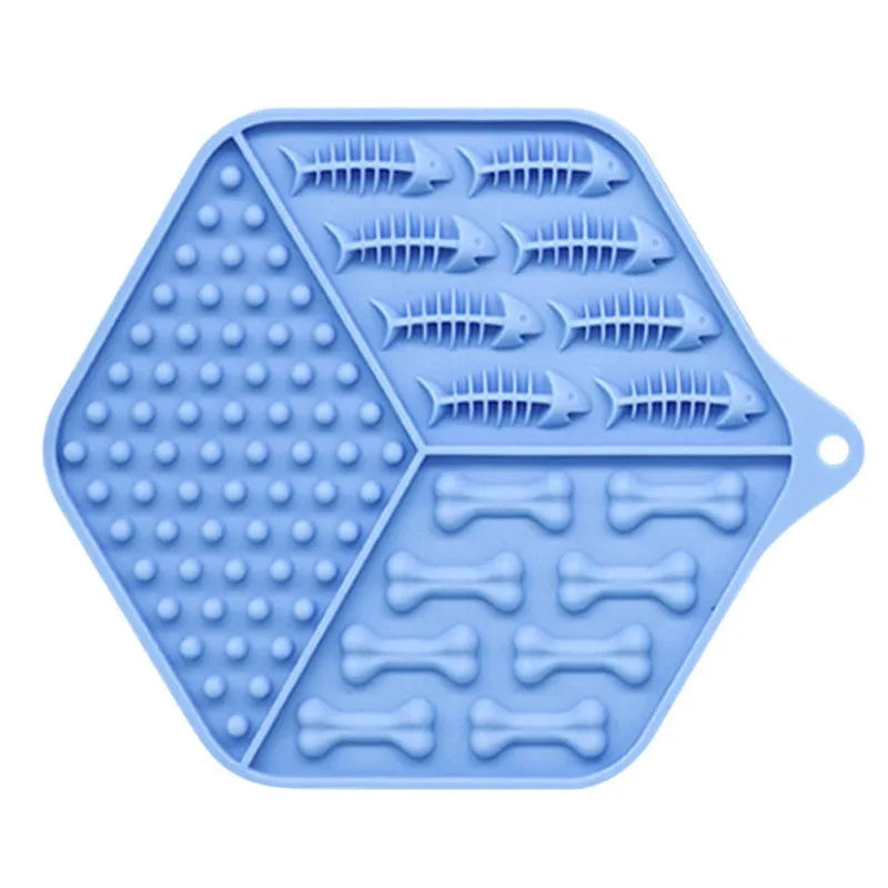 Silicone dog lick pad for puppies, 17.5cm, in Blue, Green, Pink, or Purple