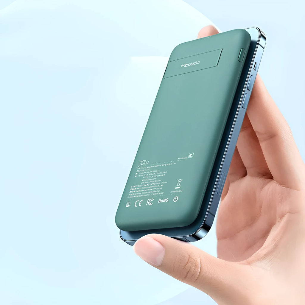 Maiduo MagSafe magnetic wireless power bank in mint green showing dimensions and back clip