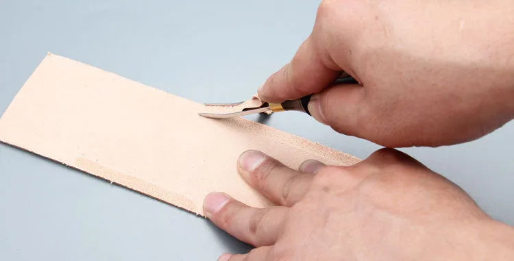 Drum shovel wide shovel edge thinning knife tool with leather handle grip and sectional cutting teeth