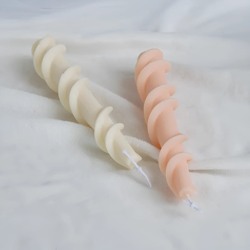Screw wax silicone mould with rotating lace mechanism for candle making