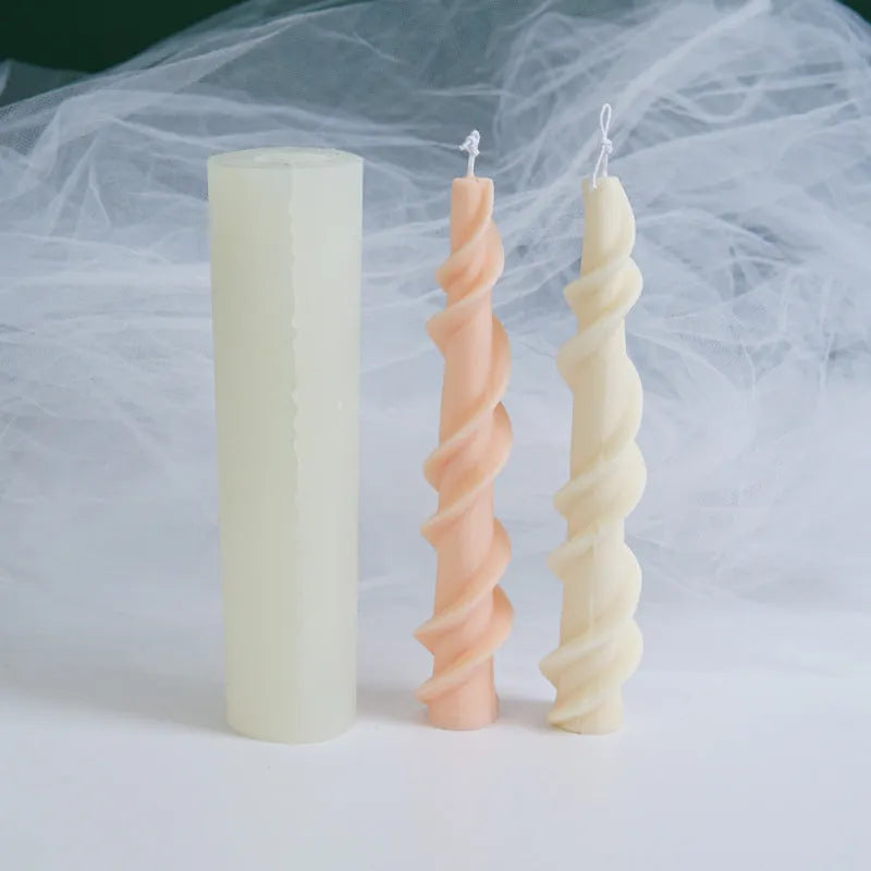 Screw wax silicone mould with rotating lace mechanism for candle making