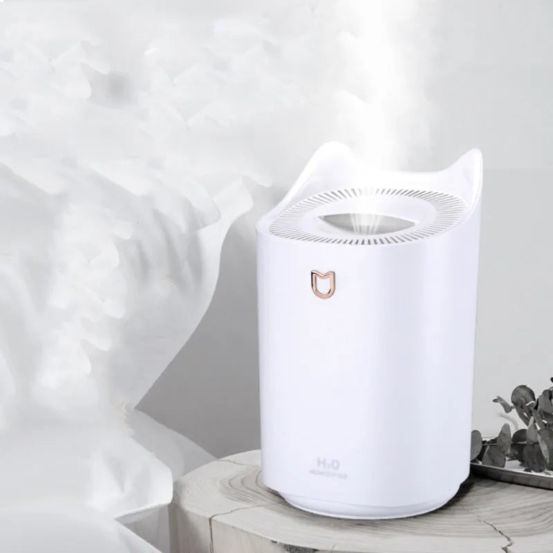Double spray humidifier with three fog outlets in Coral Pink colour with USB cable