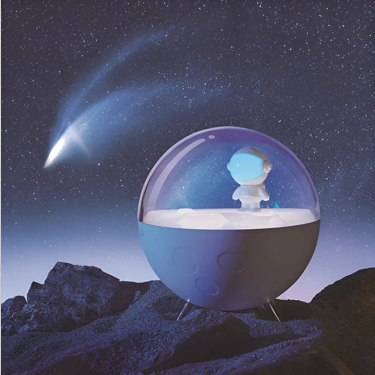 USB-powered cartoon night light with regular and sleep aid versions in white and blue colours