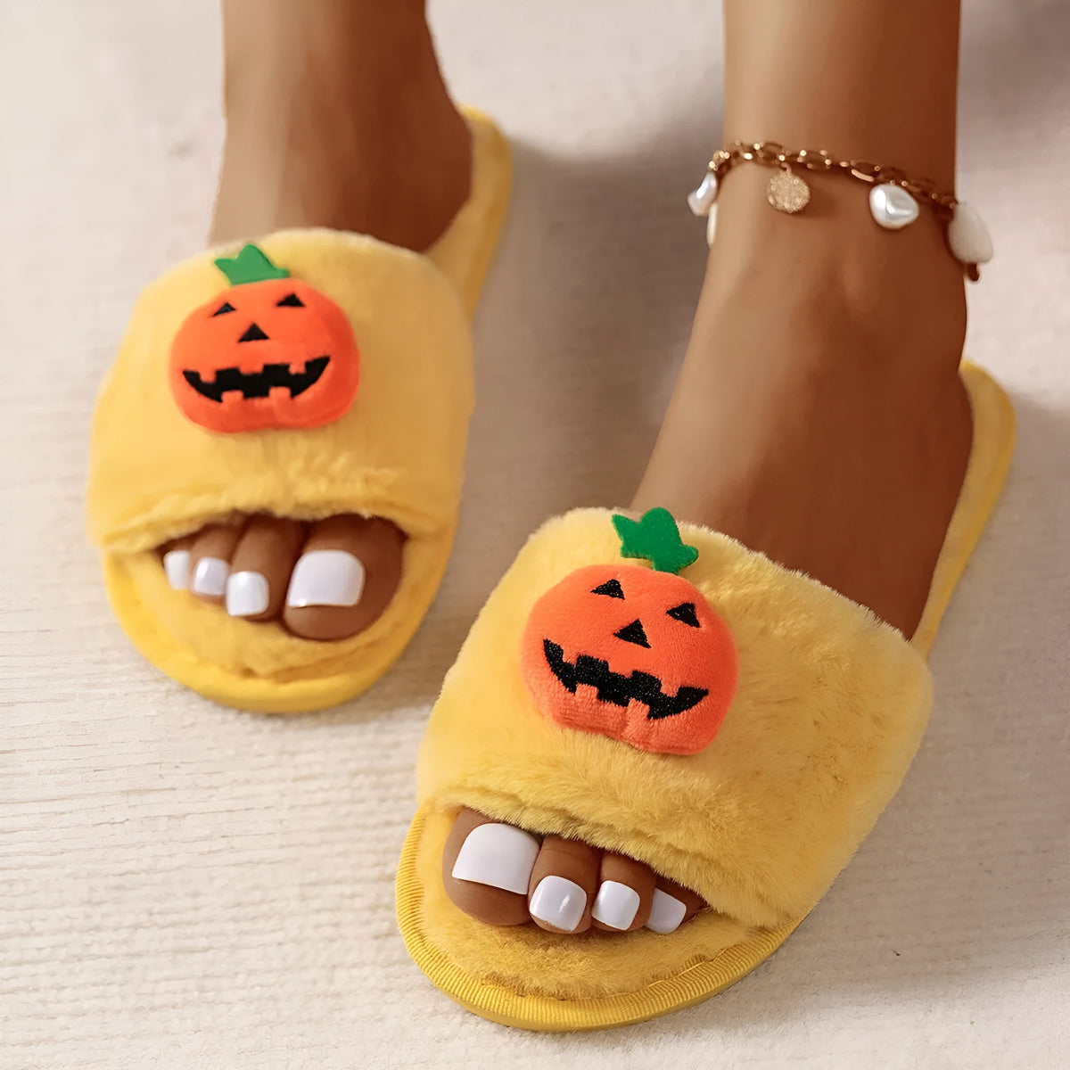 Halloween pumpkin cartoon plush open toe slippers in white and yellow colours with synthetic fur upper
