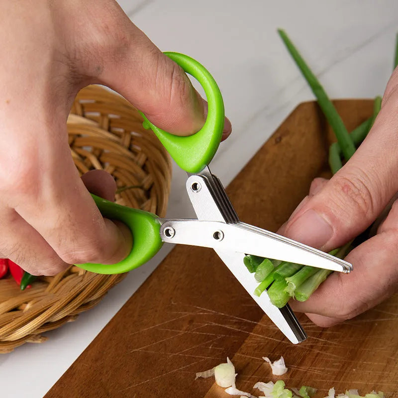 Multi-layer green onion scissors in stainless steel, 13.5 cm long, V-shaped blades in green, 3 or 5 layers