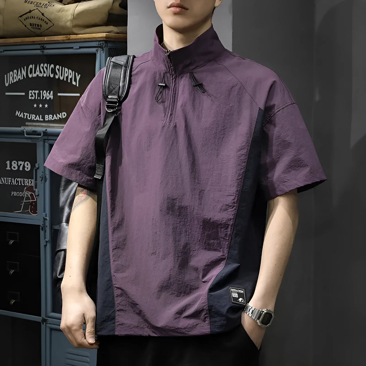 Men's brown half-zip stand collar shirt with short sleeves and loose fit