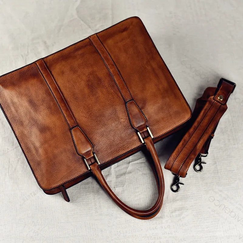 Men's 14-inch retro leather handbag in horizontal square business design with zipper closure