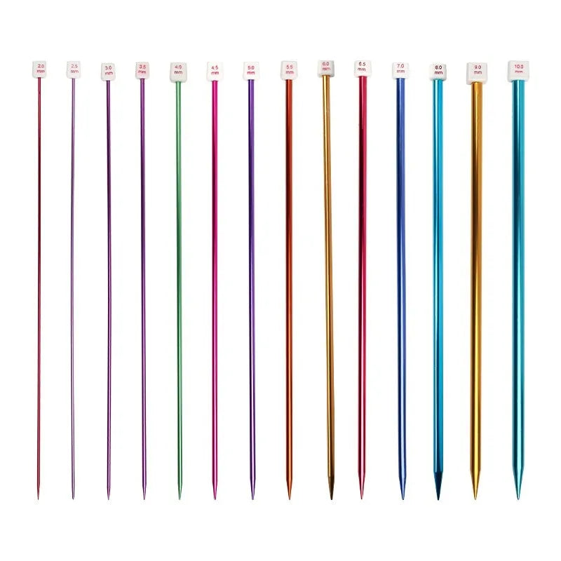 Aluminium crochet hook set with 15 sizes from 2.0mm to 10.0mm, each with protective metal caps