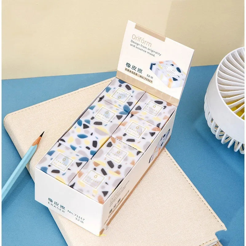 Brick-shaped super clean traceless rubber eraser for student pencil work