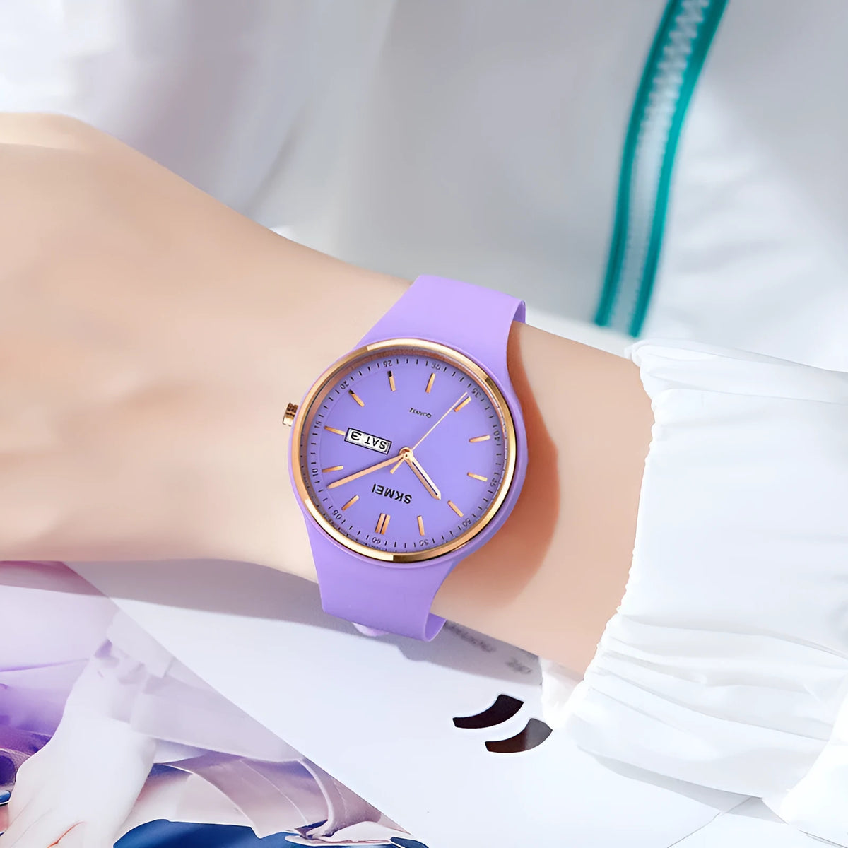 Women's silicone strap quartz watch with 42mm dial and calendar function in multiple colours