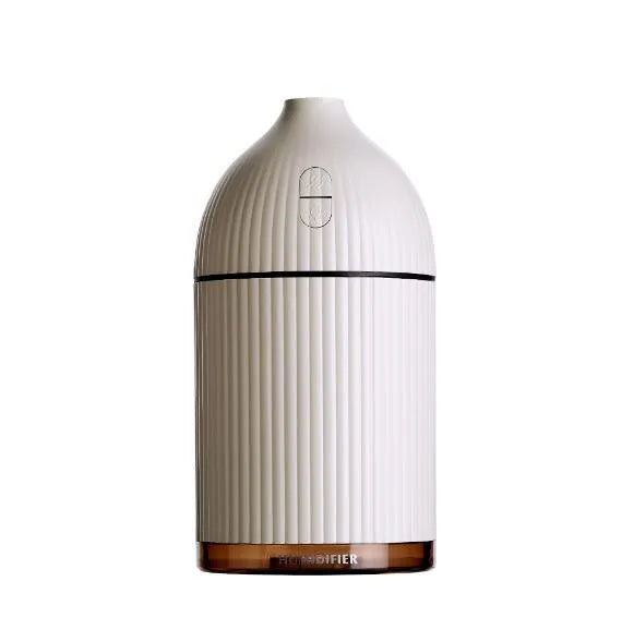 White ultrasonic aromatherapy diffuser humidifier with 300ml capacity and USB connection