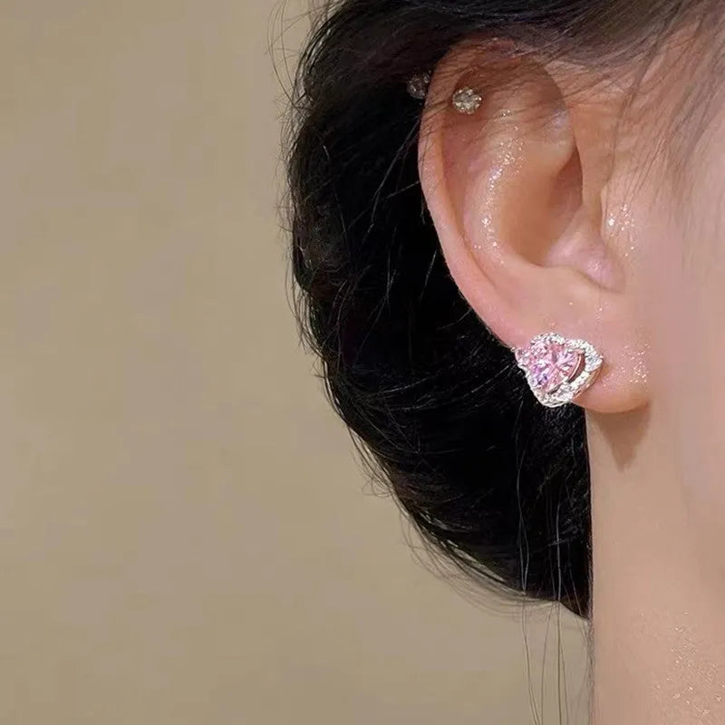 Women's heart-shaped stud earrings with white K electroplated finish on copper