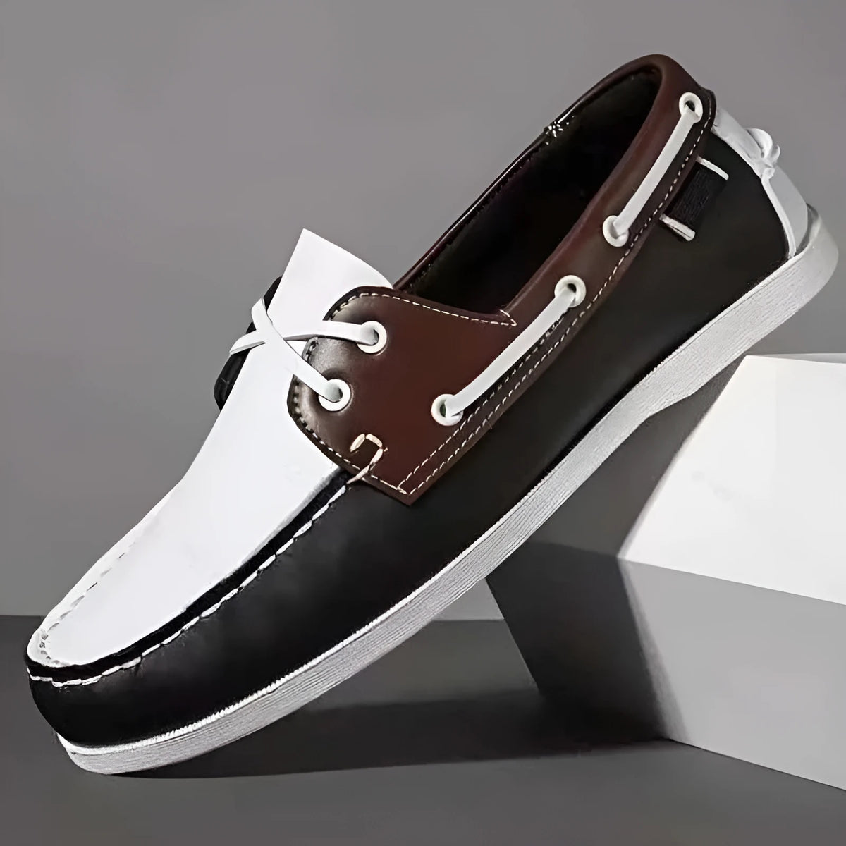 Men's British-style casual shoes in artificial PU with flat heel and round toe, shown in multiple colour options.