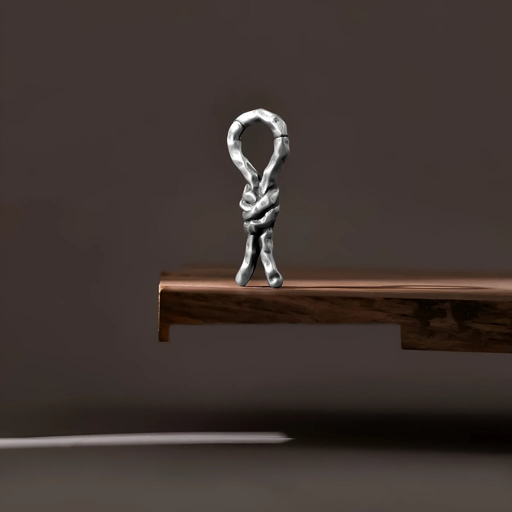 Creative bends and hitches piercing earrings in copper with 4mm specification and retro styling