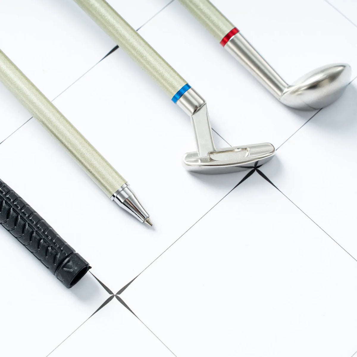 Three metal suit ballpoint pens with 0.7mm bullet head tips