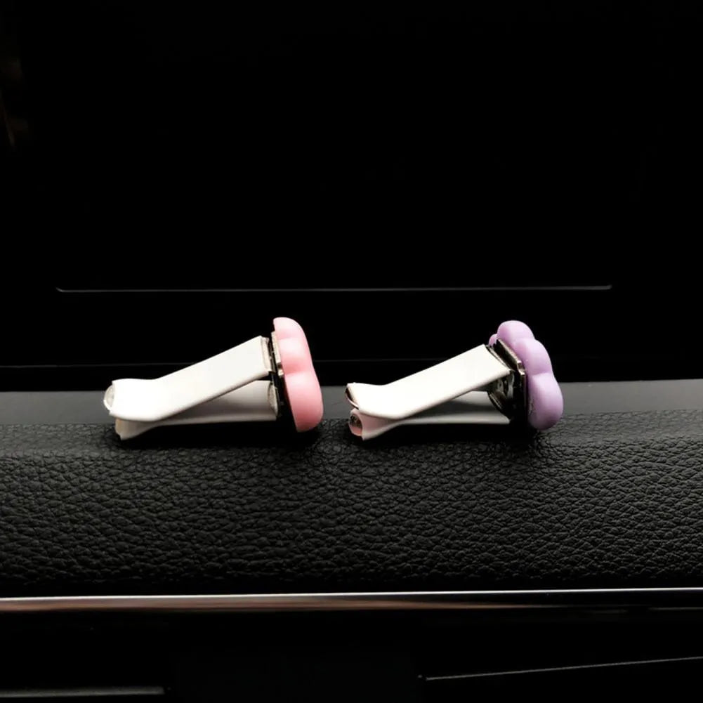 Resin car air freshener clip with cartoon Baiyun cloud design in six colour options