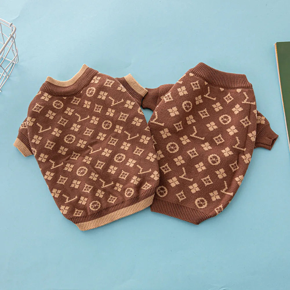 Thick wool dog sweater in European American style for autumn winter wear