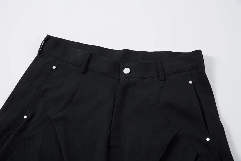 Men's black pleated casual trousers with loose-fitting wide-leg design