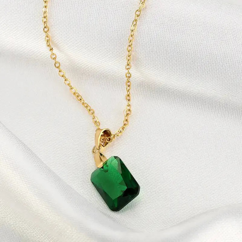 Copper geometric necklace with rectangular pendant on O-ring chain in green colour