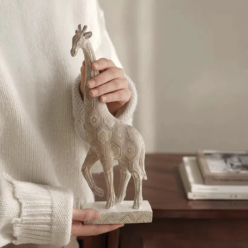 Wood colour giraffe resin decoration sculpture measuring 30.5 cm height