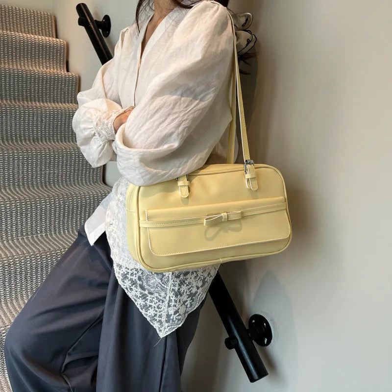 Women's horizontal square PU shoulder bag with flap and double straps in choice of colours