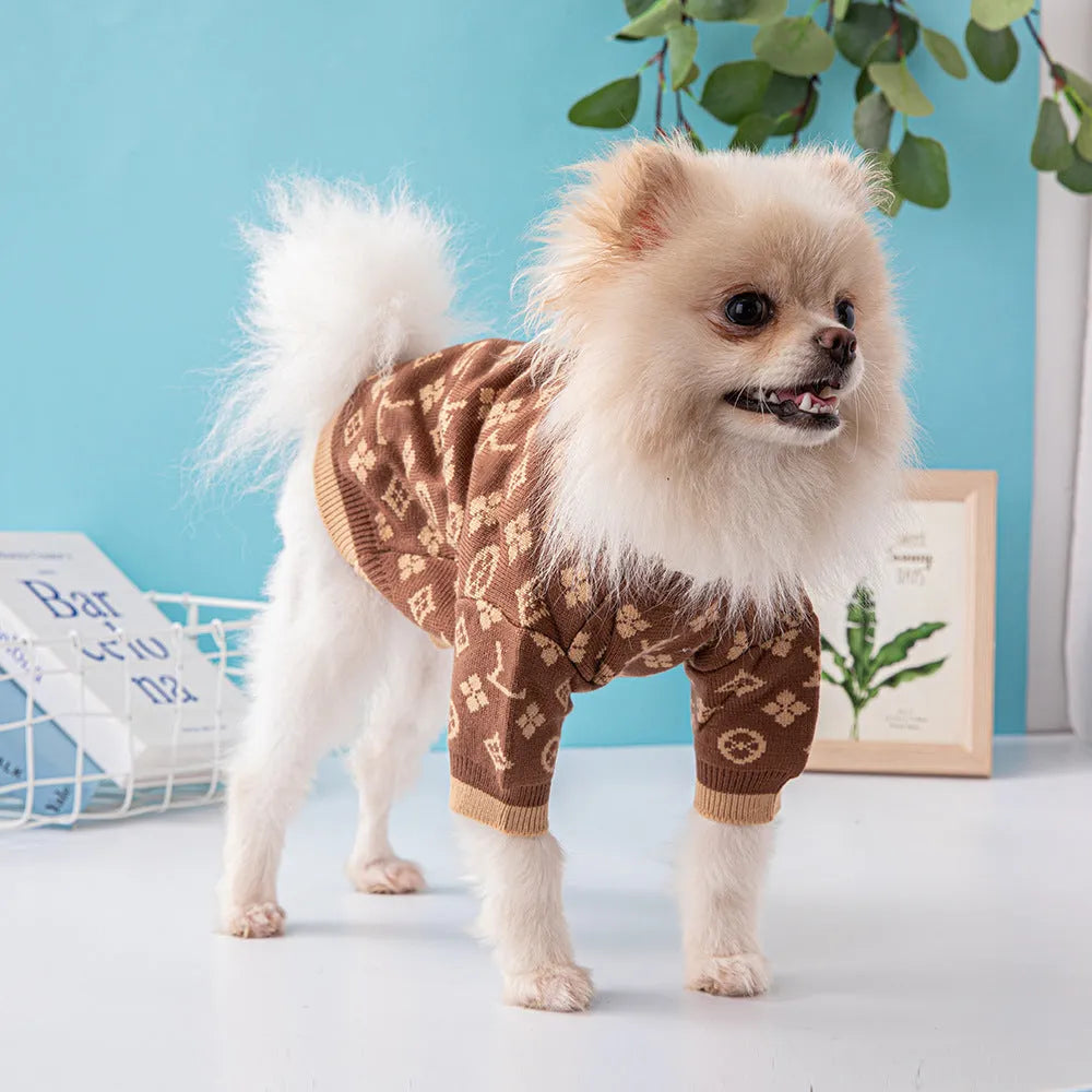 Thick wool dog sweater in European American style for autumn winter wear