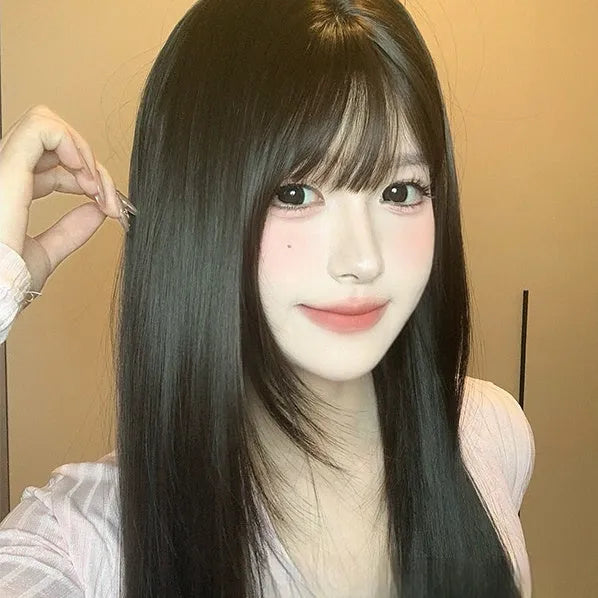 Dark brown women's wig with long straight hair and fringe, made from heat-resistant synthetic fibre