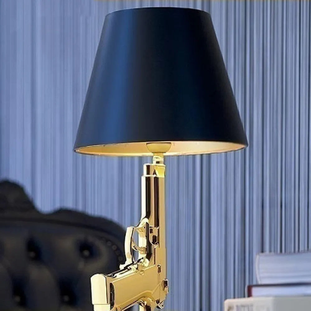 Modern Nordic desk lamp with resin base and plated gold or silver pistol or M16 design, 235x425mm, 220V US plug
