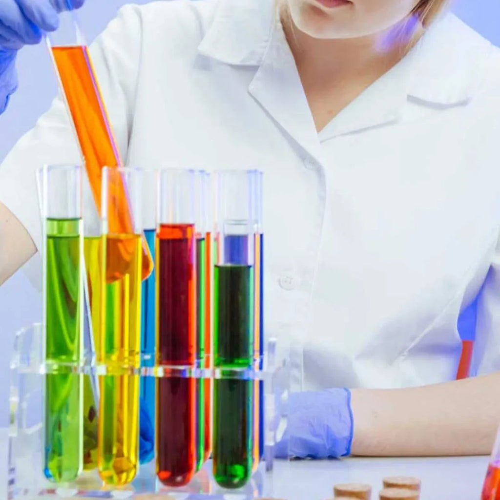 Bottle of 50 chlorine dioxide test papers for wastewater detection 0-1000 mg/L
