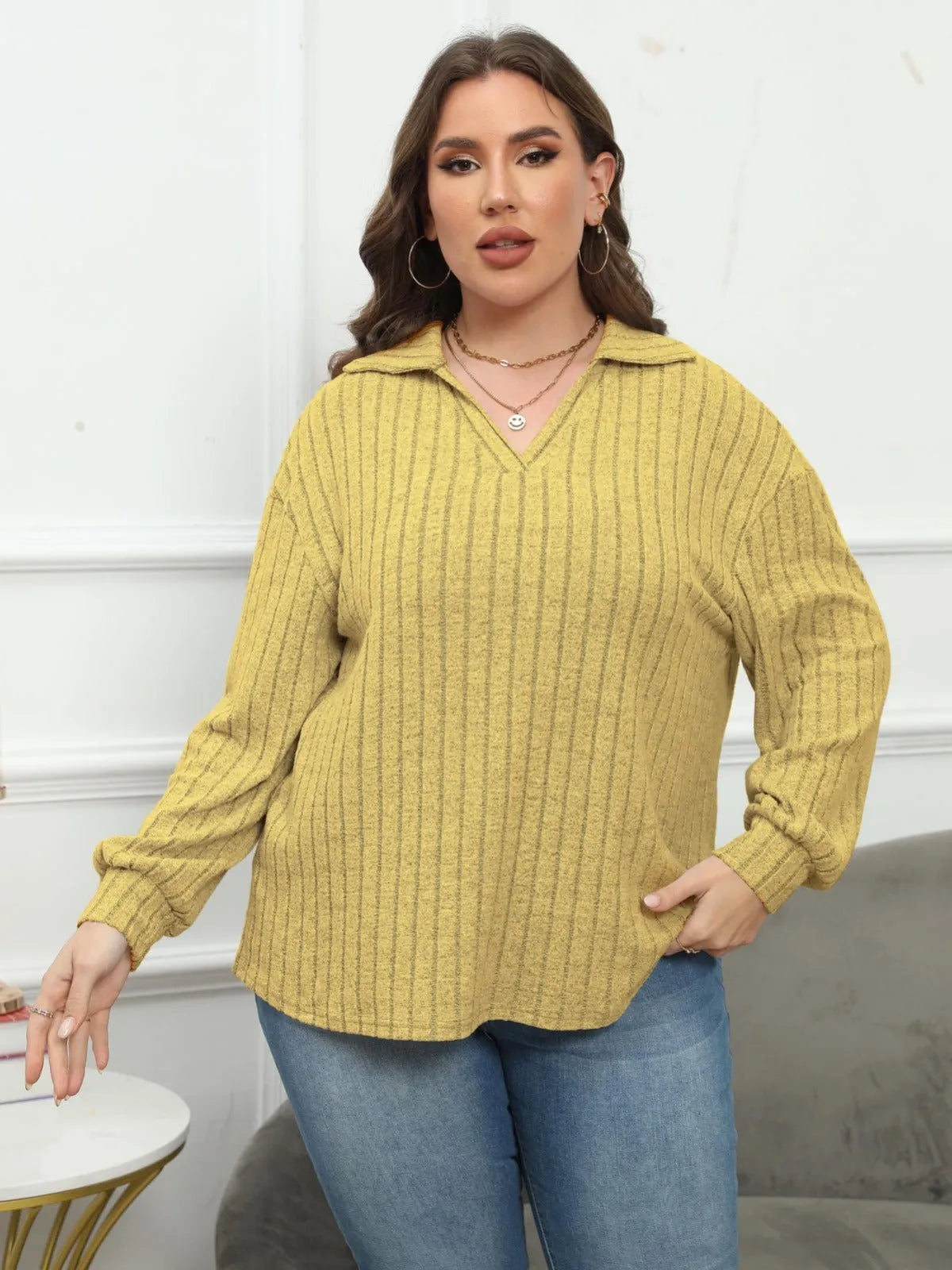 Women's plus size polo collar shirt with lantern sleeves in melange gray velvet dyed polar fleece fabric
