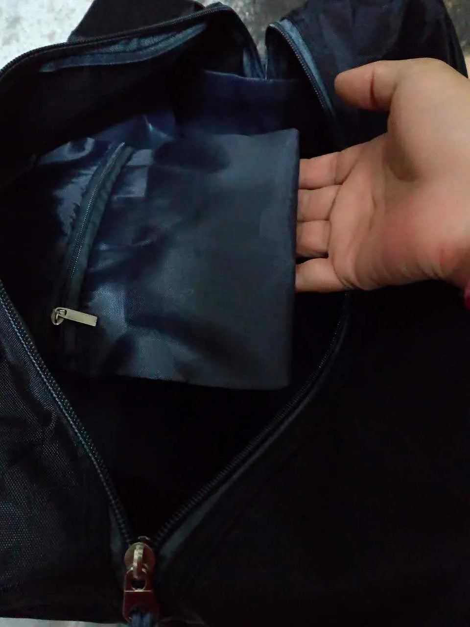 Nylon yoga and gym bag shown in multiple colours including black, blue, green, and pink.