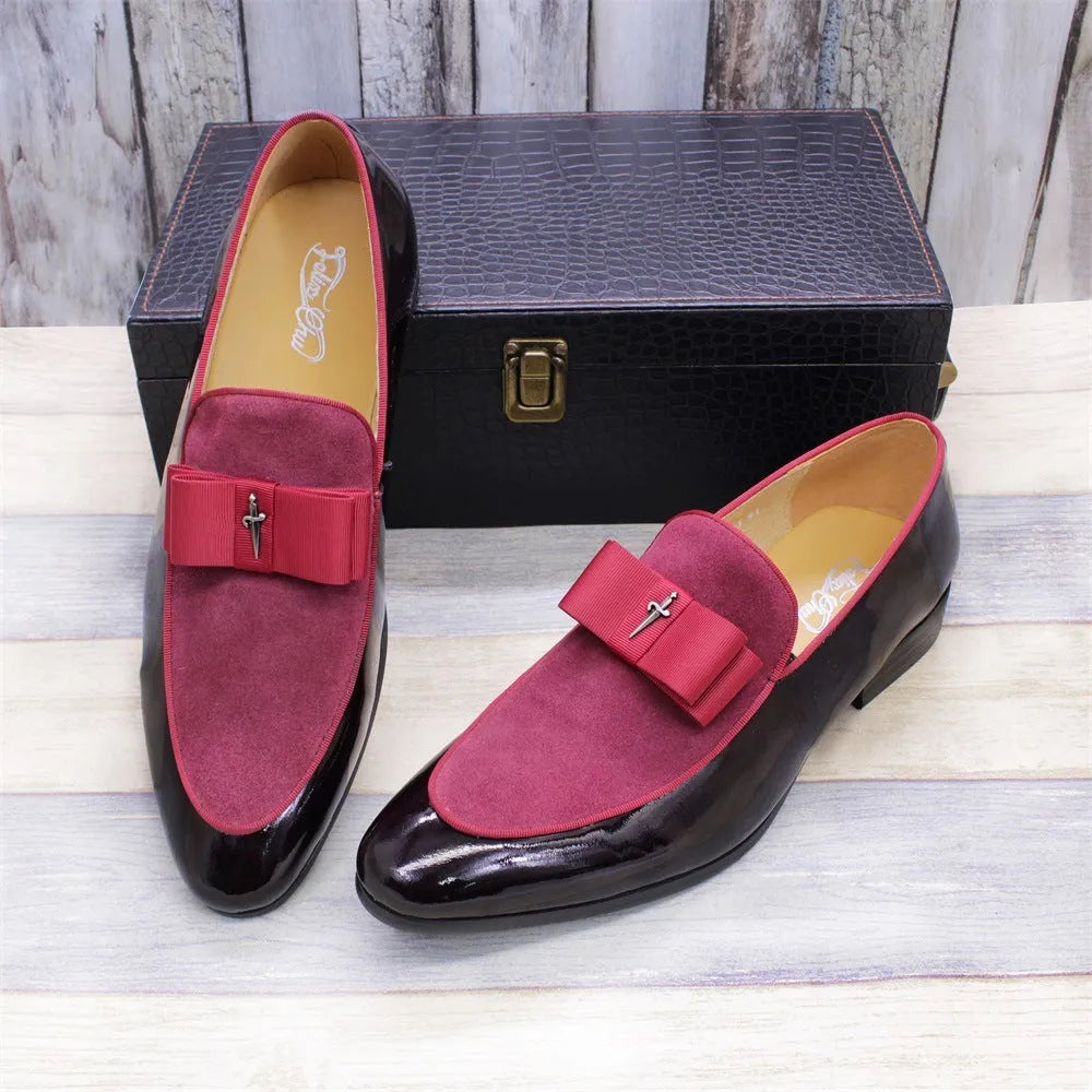 Men's low-top leather shoes in black with patent leather finish and a tassel detail.