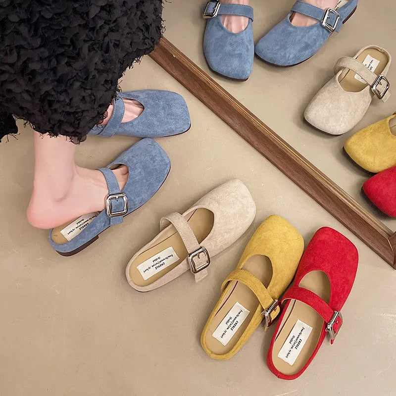 Women's flat closed toe slippers with square toe design in apricot colour